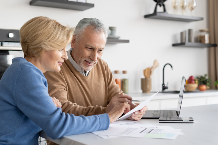 She Moved In as a Dependent at 62. Here’s How Much She Could Get Based on Her Daughter’s Social Security Record.